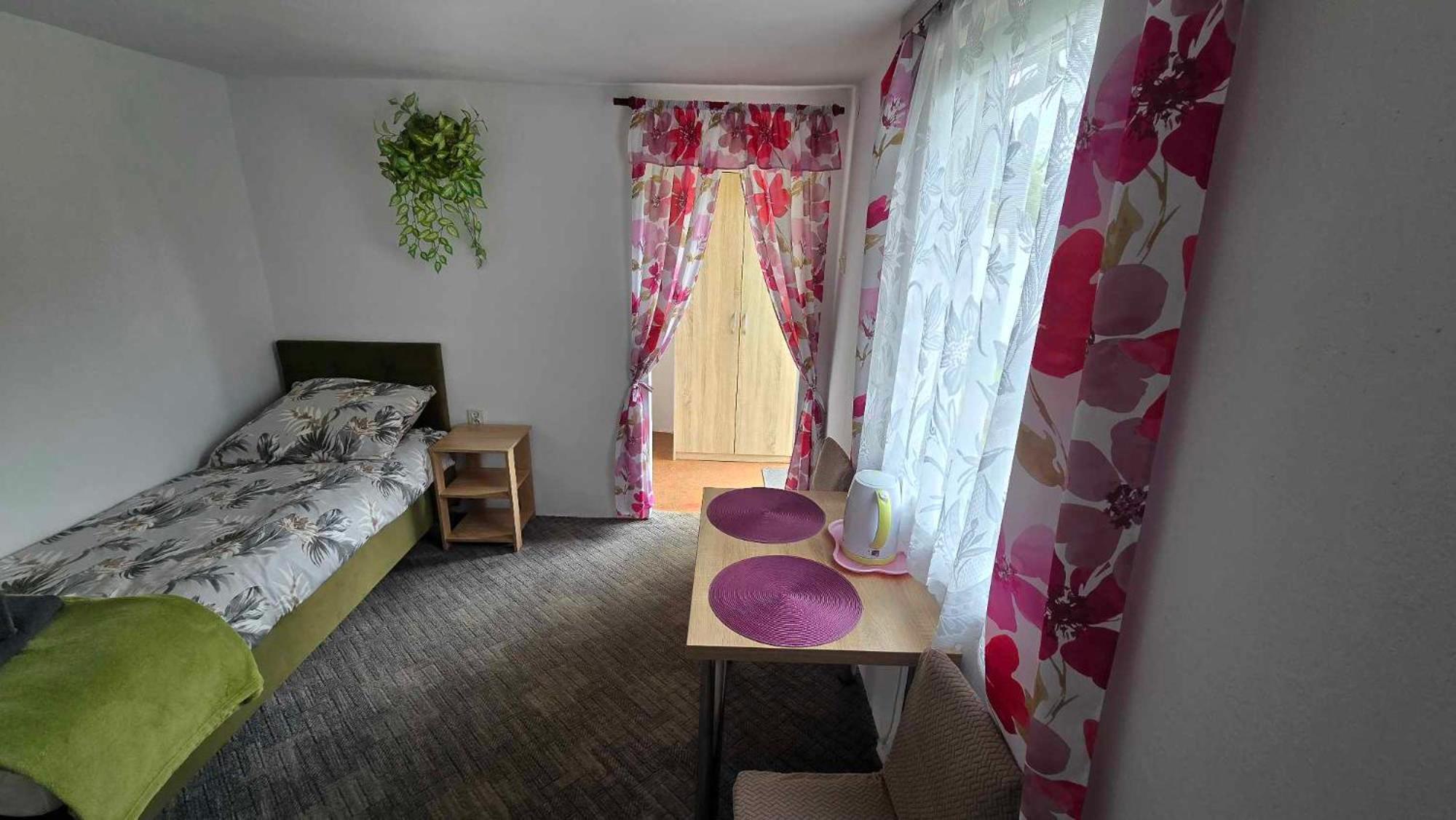Akacja Pokoje Z Lazienkami Ustka Exterior foto
